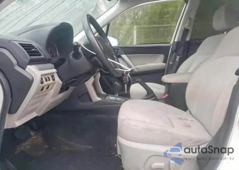 2014 Subaru Forester 2.5I Premium z USA, uszkodzony, nr VIN JF2SJAEC8EH522142